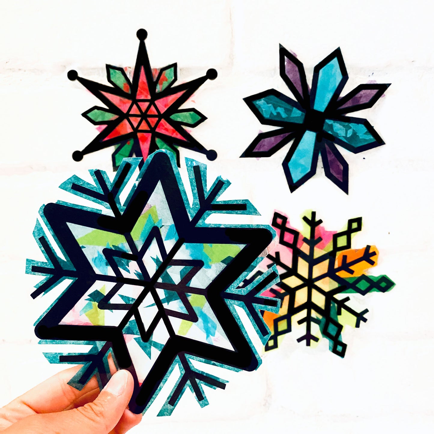 Snowglobe + Snowflakes Suncatcher SVG