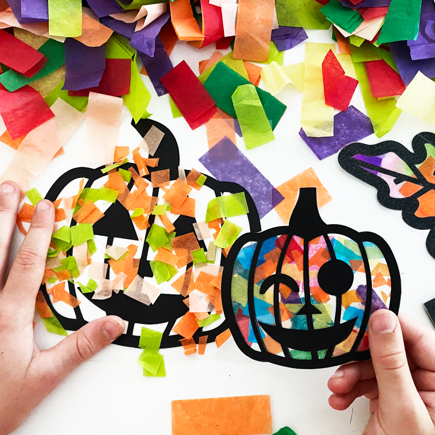 Halloween crafts for preschool activity and toddlers fall party.